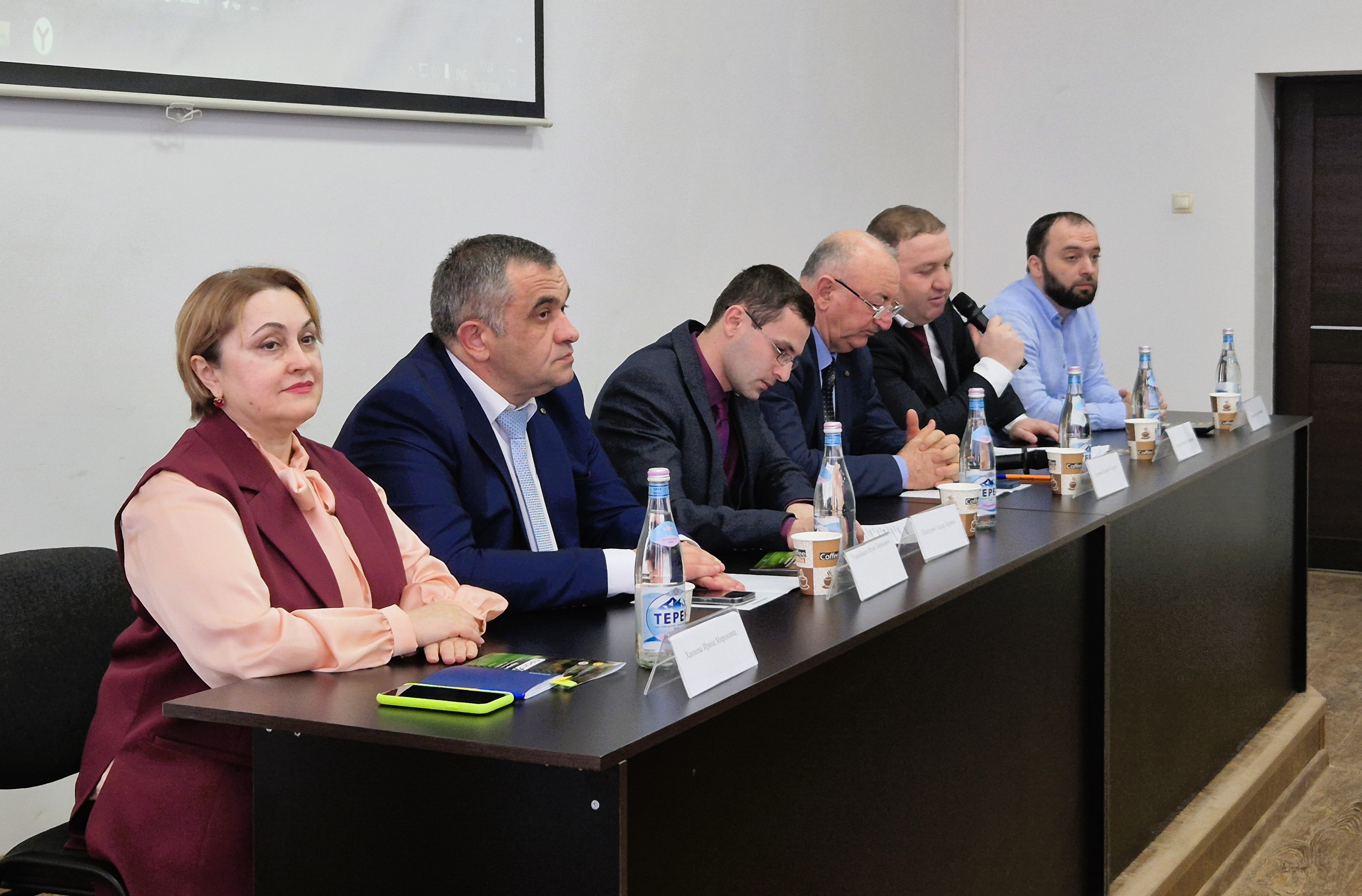 Круглый стол «Инновационные технологии в садоводстве» объединил науку и практику