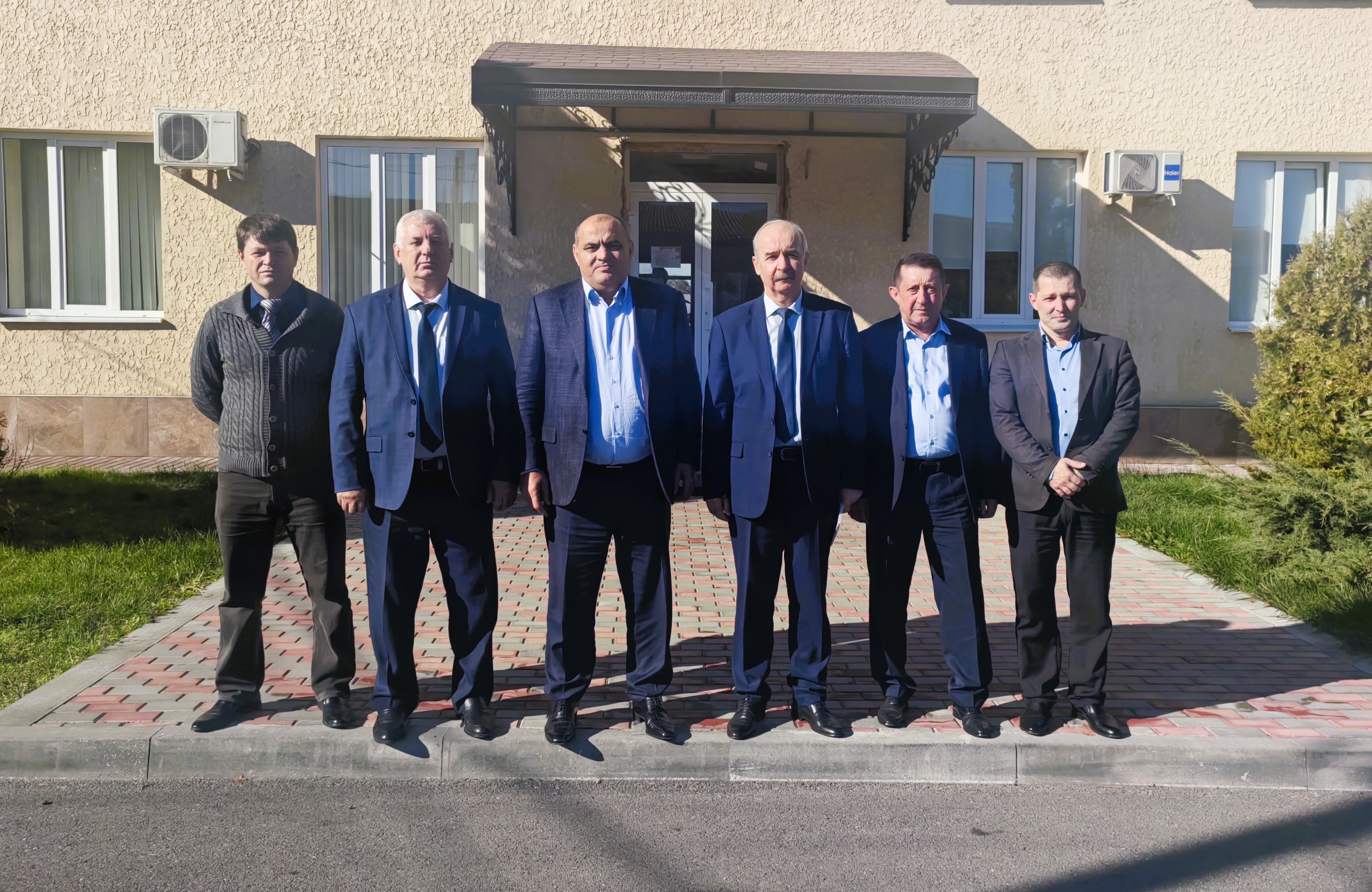 Университет налаживает сотрудничество с ведущими промышленными предприятиями республики