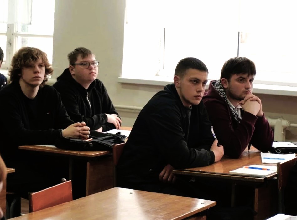 Егор Карагезов выступил перед студентами на мероприятии, посвящённом обсуждению фундаментальных ценностей