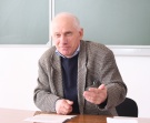Факультет экономики и управления поздравляет профессора Хадиса Рахаева с юбилеем