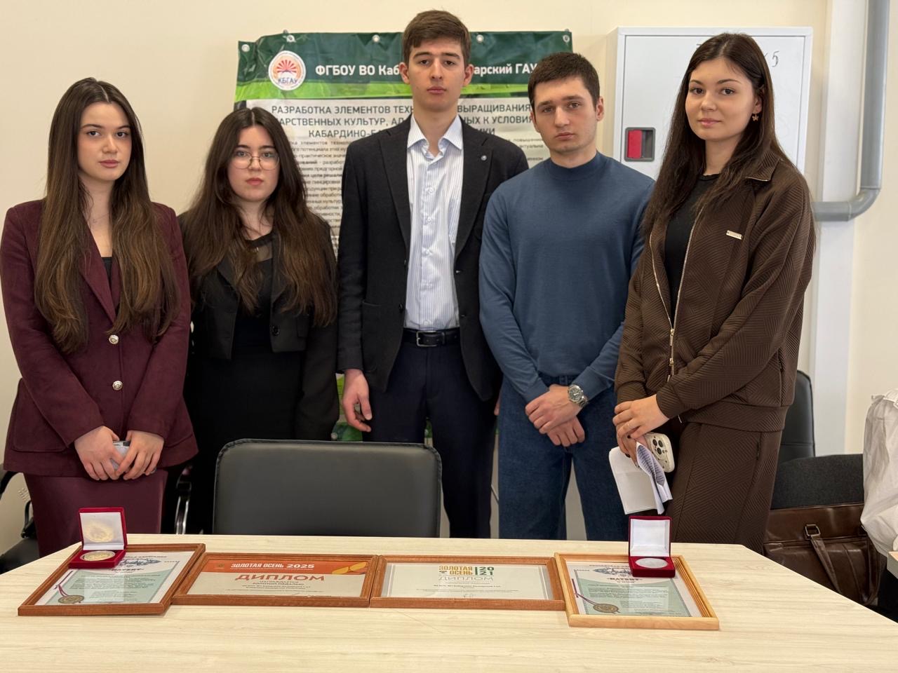  Молодые исследователи агрономического факультета представили свои  разработки на выставке инновационных проектов