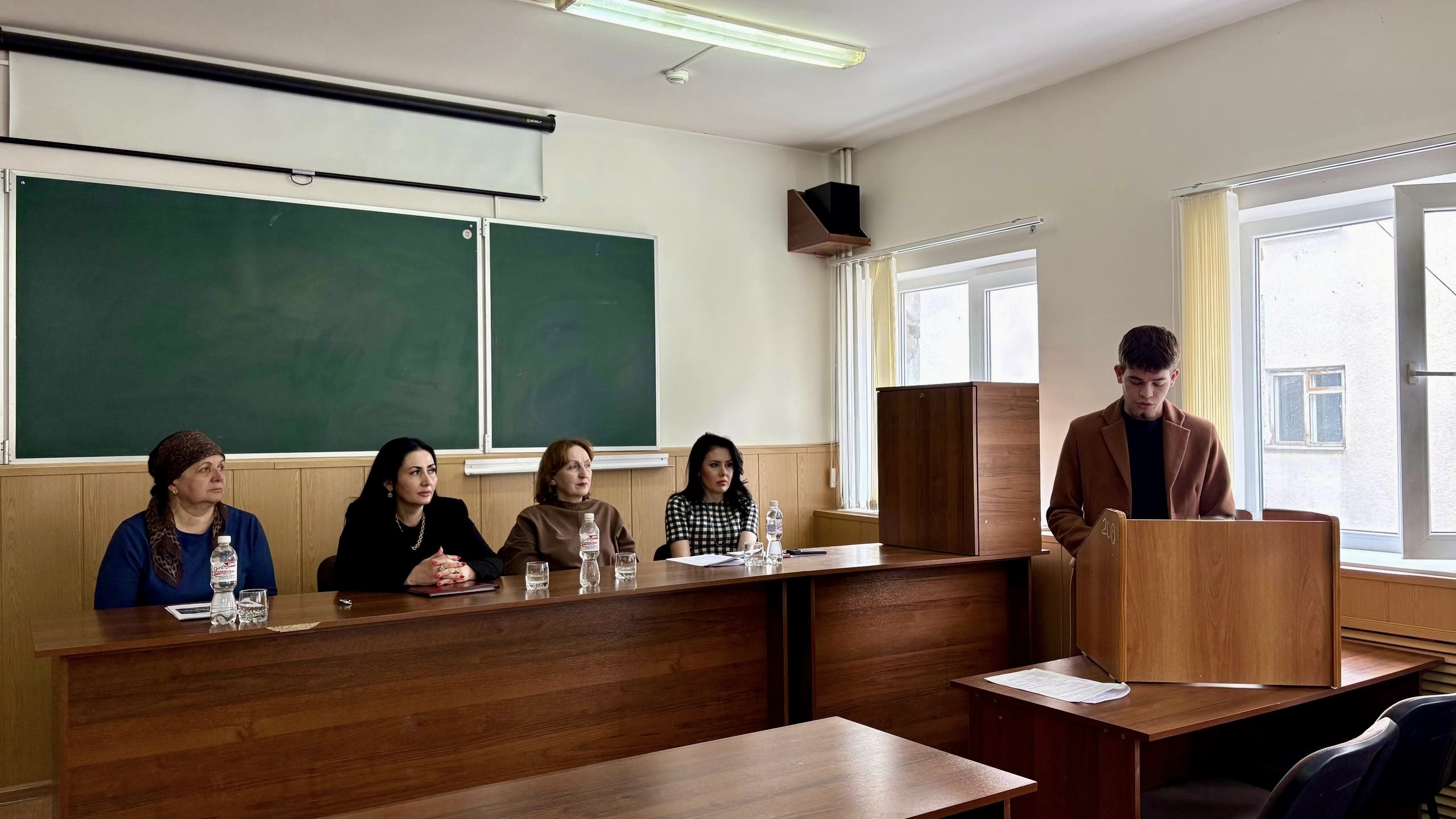 Искусственный интеллект в экономике: возможности и ограничения