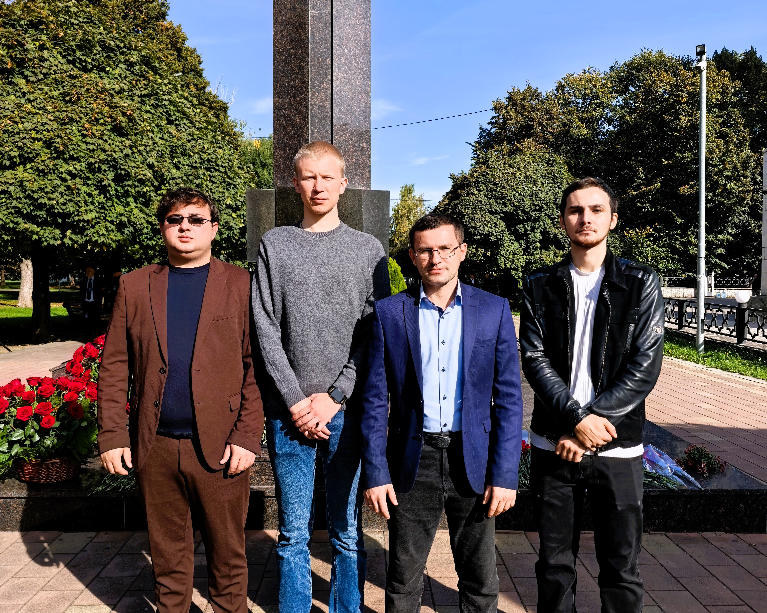 Представители Кабардино-Балкарского ГАУ почтили память сотрудников правоохранительных органов, погибших при исполнении служебного долга Представители Кабардино-Балкарского ГАУ почтили память сотрудников правоохранительных органов, погибших при исполнении служебного долга
