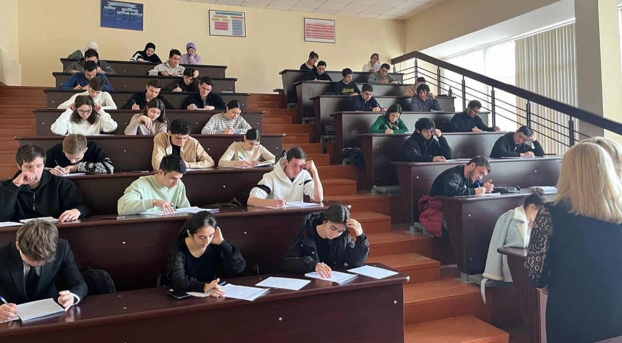  Подведены итоги олимпиады по математике