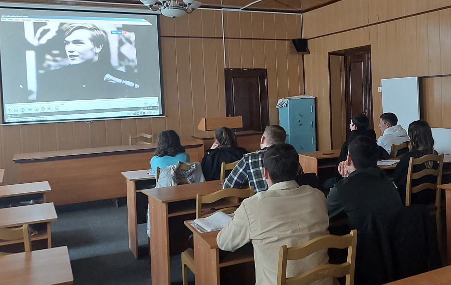 Студентам показали научно-популярный советский фильм о поведении людей