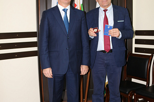 Награждение на заседании Учёного совета