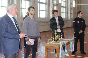 Победителей турнира по мини-футболу наградили призами и грамотами