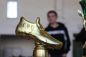 Победителей турнира по мини-футболу наградили призами и грамотами