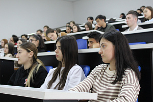 Волонтёры провели образовательный форум