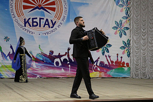 Преподавателей вуза поздравили с профессиональным праздником