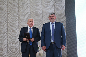 Глава КБР Казбек Коков принял участие в мероприятиях, посвященных 40-летию Кабардино-Балкарского ГАУ