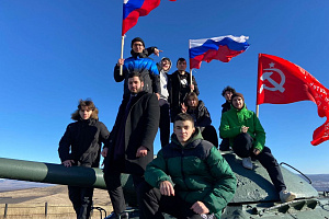 Почтили память героев