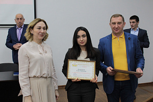 Активистам профсоюзного движения АПК вручили грамоты