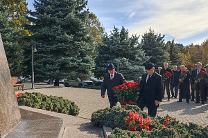 Память о Валерии Кокове живет: в Нальчике увековечили имя первого президента КБР