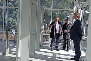 Продолжается благоустройство территории вуза