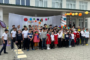 Подарили праздник детям