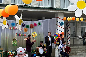 Подарили праздник детям