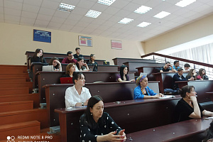 Научно-практический семинар на факультете экономики и управления