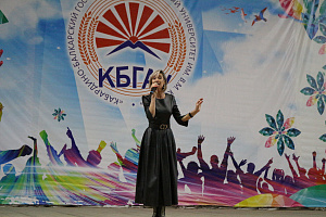 Преподавателей вуза поздравили с профессиональным праздником