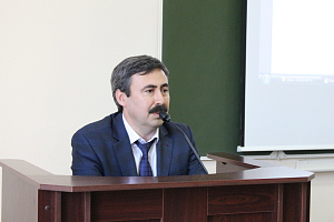 На факультете экономики и управления прошёл круглый стол, посвящённый Дню экономиста