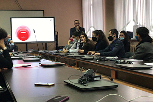 Активисты вуза поддержали кампанию «Мы за традиции, мир и безопасность!»