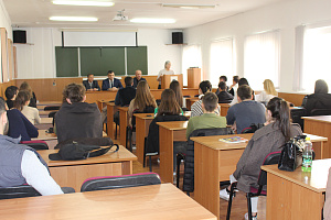 Открылся клуб иностранных языков и психологии «Инсигнис»