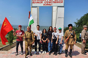 Активисты вуза поддержали акцию «Память сильнее времени»