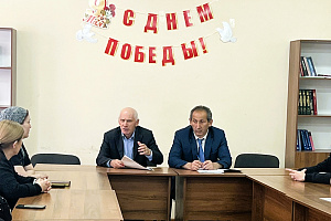 На факультете «Экономика и управление» прошел семинар на тему «Эмоции и страсти как фактор и ресурс экономической динамики»