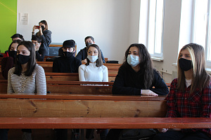 Виктор Котляров познакомил студентов с достопримечательностями Кабардино-Балкарии