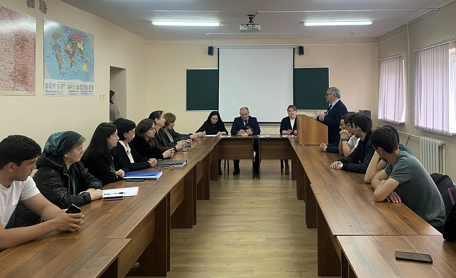 Научный семинар посвятили поддержке научного творчества студентов через проектную деятельность