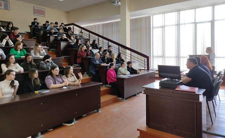 На факультете среднего профессионального образования говорили о вреде наркотиков