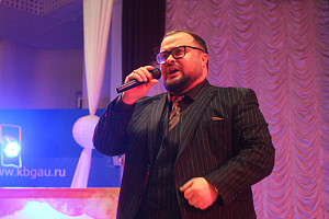 Первый праздник весны