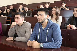 Попробовали себя в ораторском искусстве