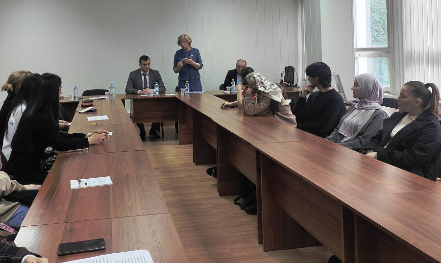 Круглый стол «Педагог: призвание или профессия?»