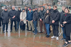 Представители вуза посетили выставку трофейной техники
