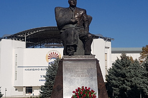 Почтили память первого Президента Кабардино-Балкарии