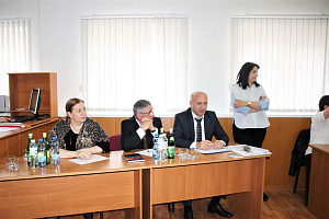 Школьники состязались со студентами на равных