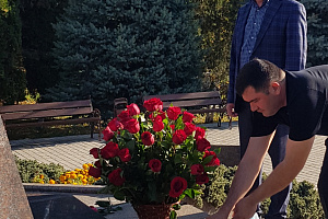 Почтили память первого Президента Кабардино-Балкарии