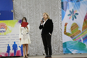 Преподавателей вуза поздравили с профессиональным праздником