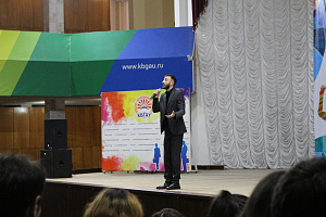 Преподавателей вуза поздравили с профессиональным праздником