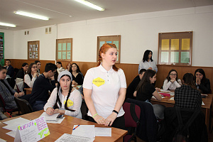 Школьники состязались со студентами на равных