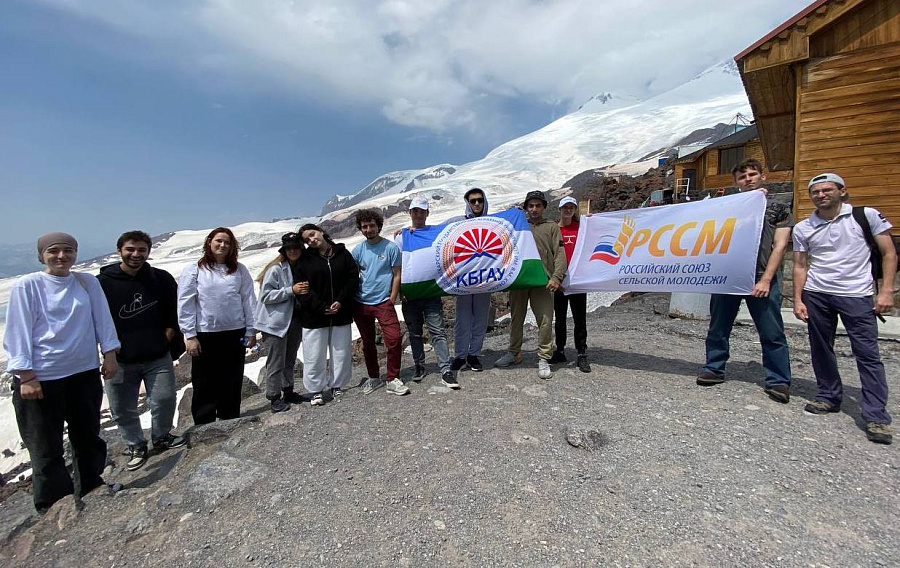 Студенты отметили День физкультурника