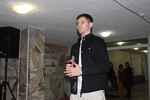 Студенты отметили приближение Нового года