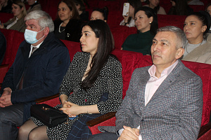 Первый праздник весны