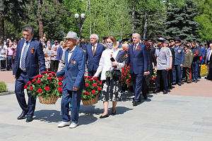 Почтили память героев
