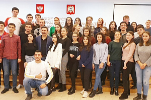 Анзор Езаов провёл с молодёжью «Диалог на равных»