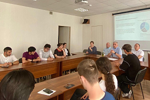 На факультете экономики и управления обсудили финансово-кредитную политику Центробанка России