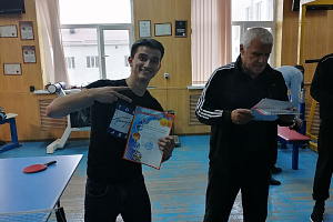 Итоги соревнований по армрестлингу