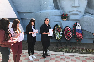 Студенты ОСПО почтили память защитников Эльхотовских ворот