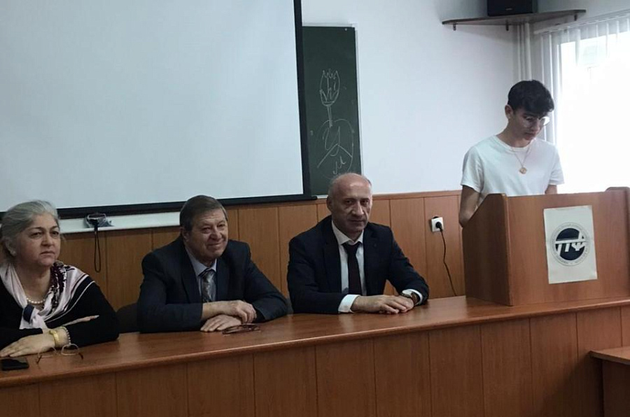 Будущие учёные обсудили особенности перевода научных текстов